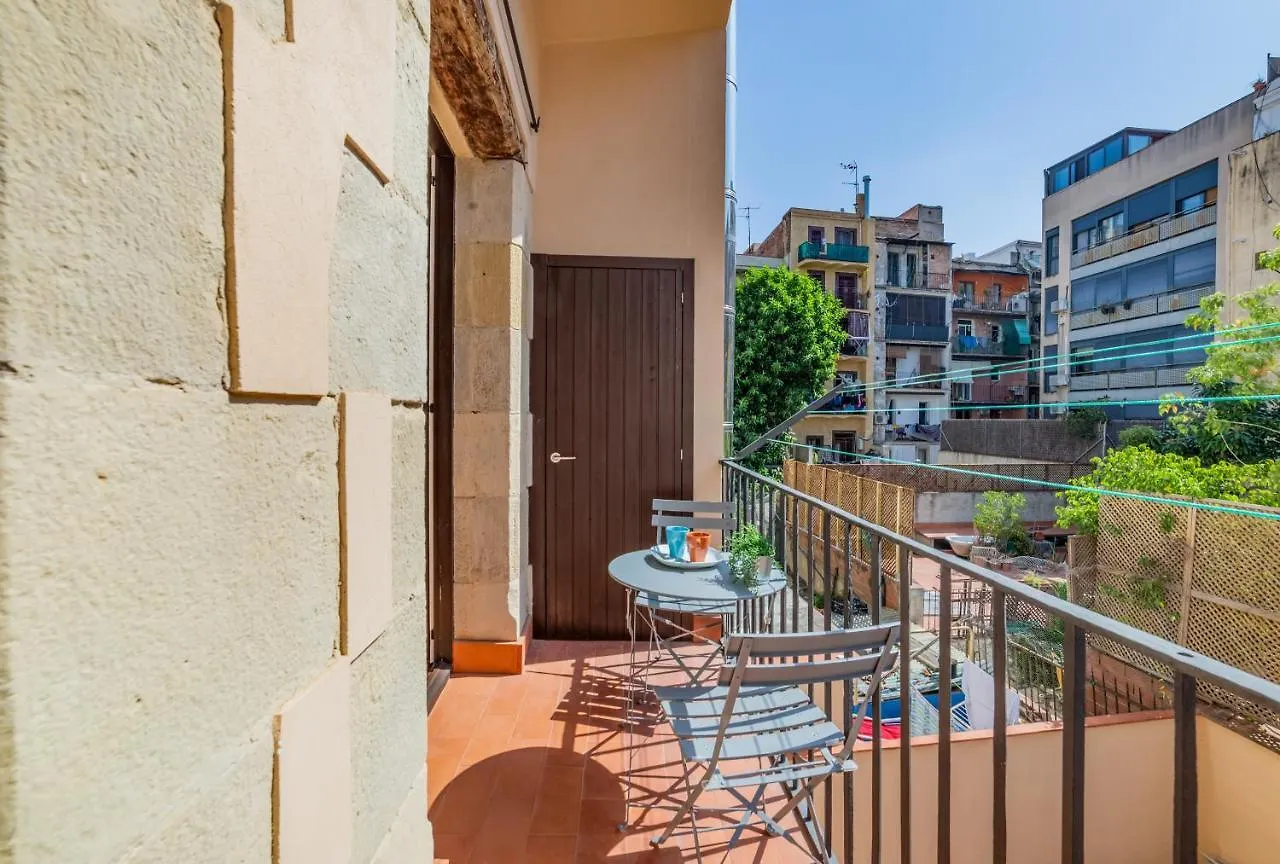 Lodging Apartments Modern Apartment In Downtown With Lovely Balcony Barcelona 0*,  Spain