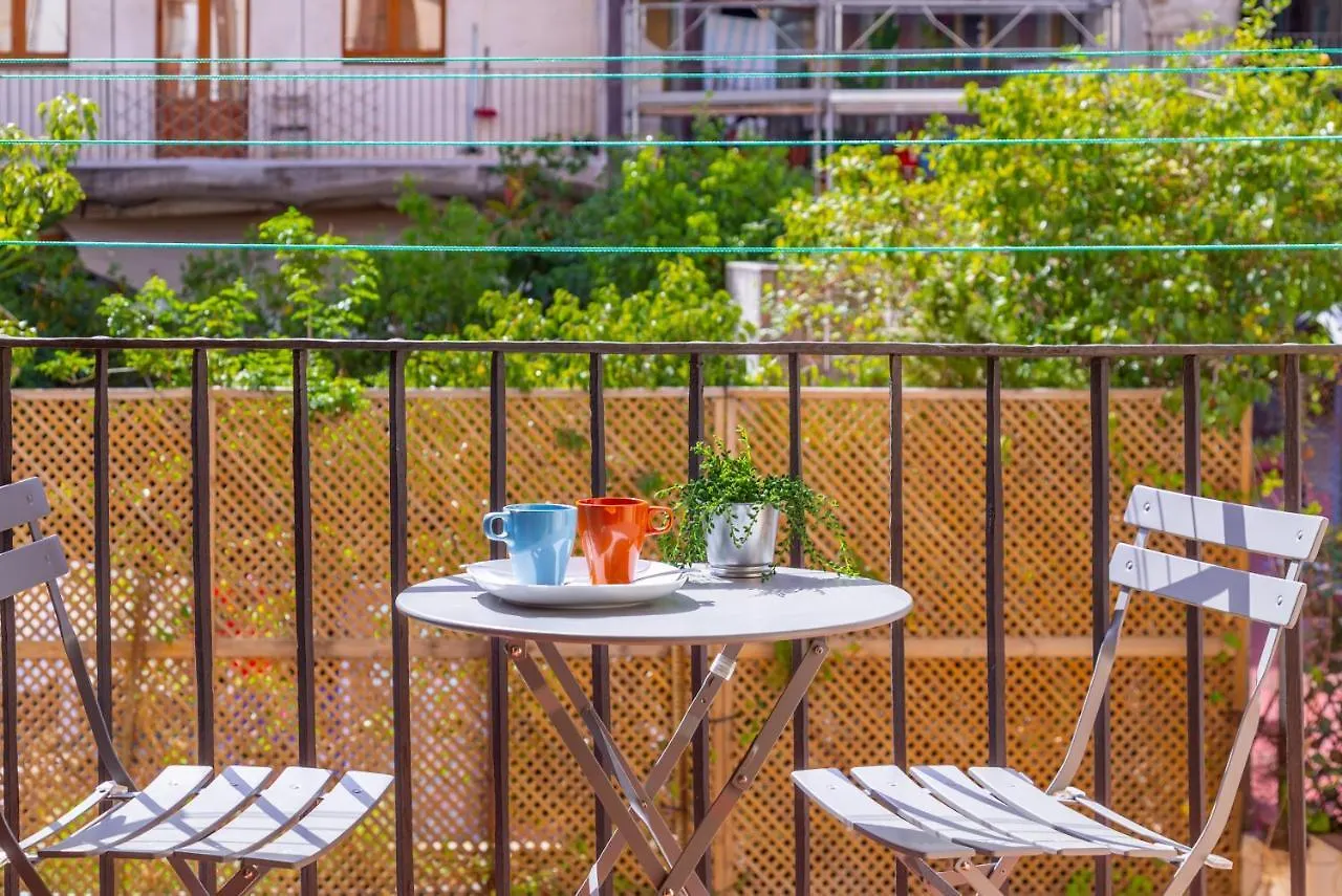Lodging Apartments Modern Apartment In Downtown With Lovely Balcony Barcelona Spain